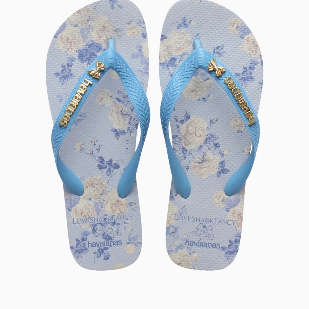 Havaianas Whisper Blue Floral Flip Flops